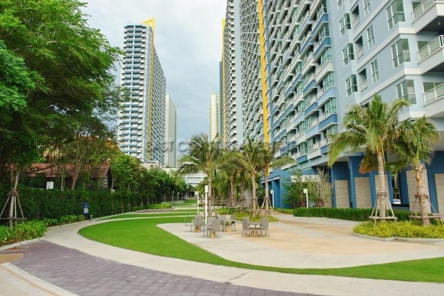 Lumpini Parkbeach Pattaya Pool View Jomtien Beach Esterno foto